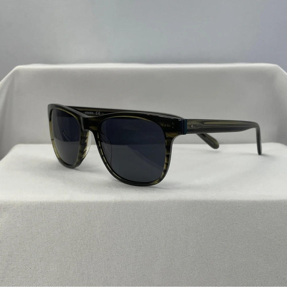Fossil FOS 2112 Wayfarer Sunglasses – Olive Tortoise Frame with Dark Gray Lenses - Picture 2 of 12